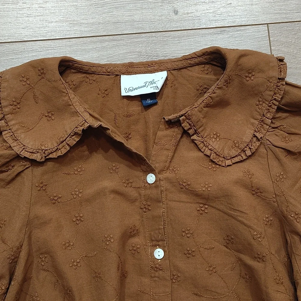 Universal Thread Burnt Orange, Eyelet Button Front Blouse, Ladies X-Small - Picture 4 of 7